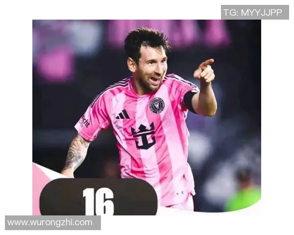 13号球足球明星的传奇之路与背后故事揭秘 13号球足球明星的传奇之路与背后故事揭秘