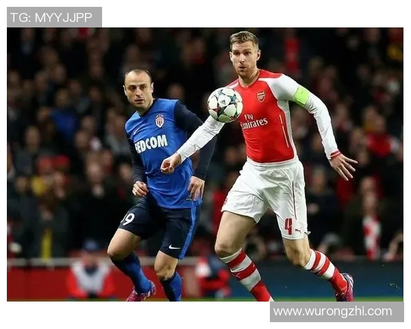 退役传奇足球明星赛盛况空前昔日球星重聚共襄盛举