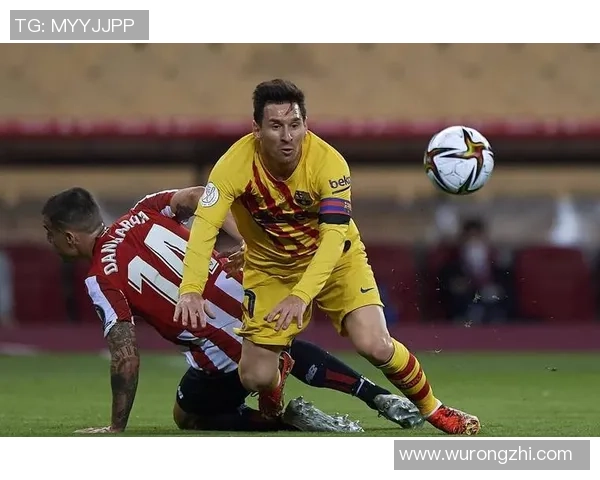 左锋位置的足球明星盘点及其辉煌职业生涯回顾